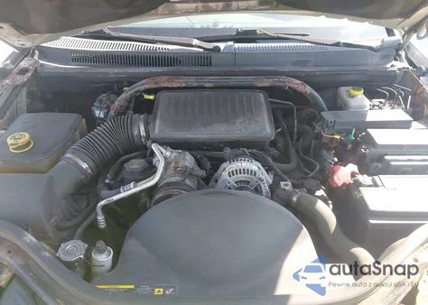 2005 Jeep Grand Cherokee Laredo z USA, uszkodzony, nr VIN 1J4HR48N85C648797